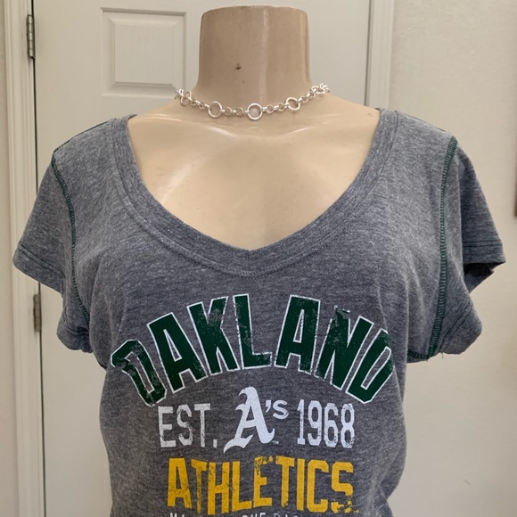 “5TH & OCEAN” ⚾️ 💚Oakland A’s MLB, short sleeve T - Picture 4 of 8